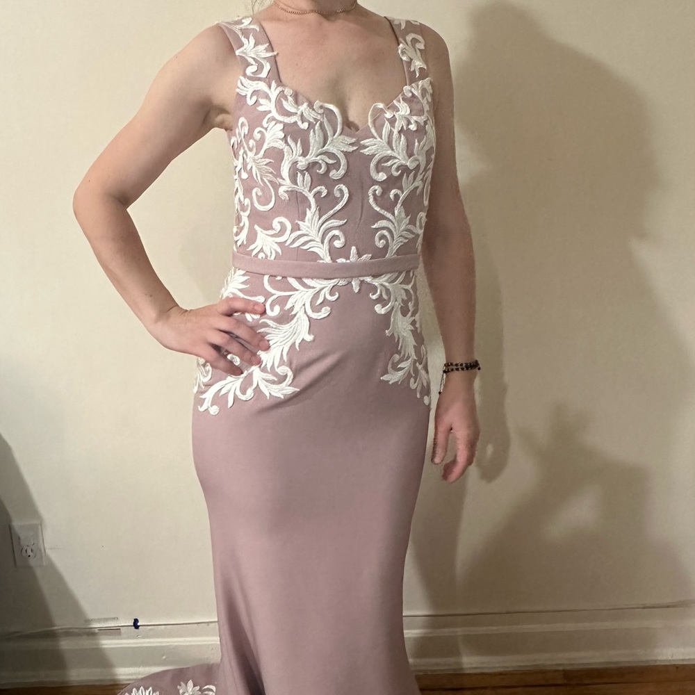 Portia and Scarlett Gorgeous Mermaid Prom Dress Size 6 - Picture 4 of 11